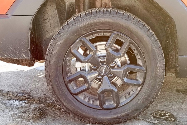 С задним дворником и совсем другим мотором: тест-драйв обновленного Haval H3 С задним дворником и совсем другим мотором: тест-драйв обновленного Haval H3