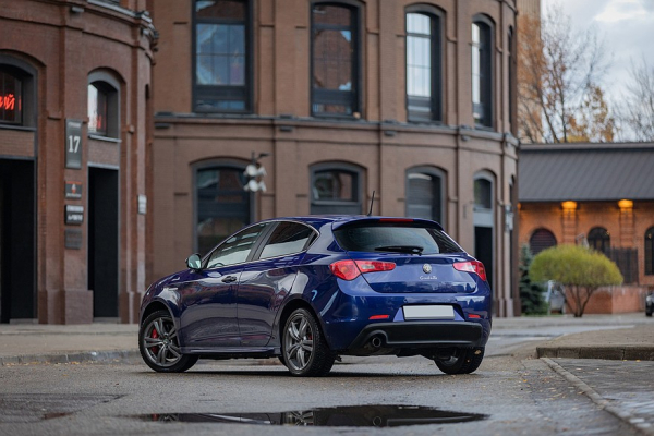 Совсем другое кино: опыт владения Alfa Romeo Giulietta Совсем другое кино: опыт владения Alfa Romeo Giulietta